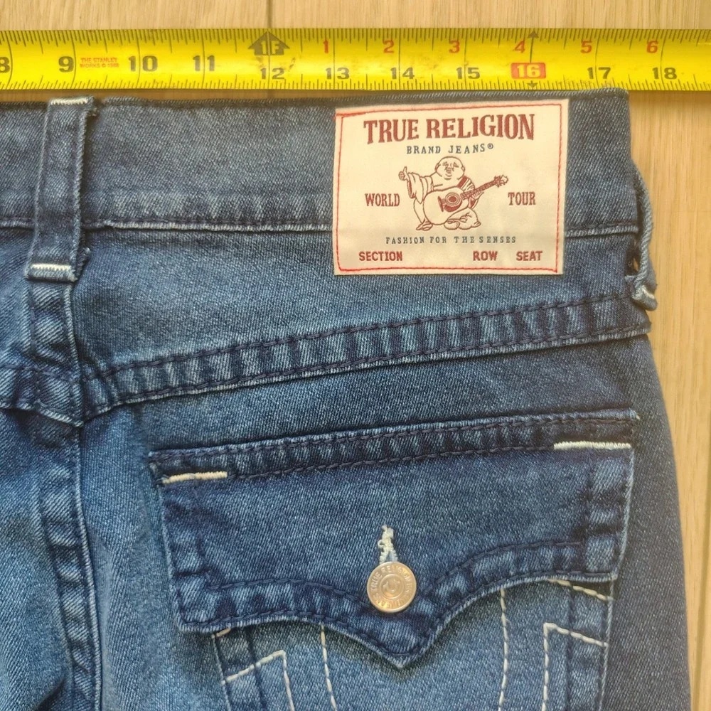 True Religion Geno Relaxed Slim Jeans Mens 33x32 Big T Flap Medium Rustic‎ Barn